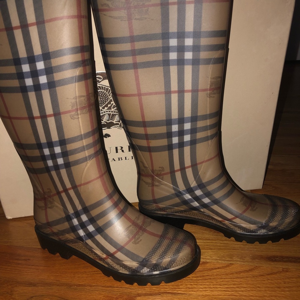 Burberry rainboots